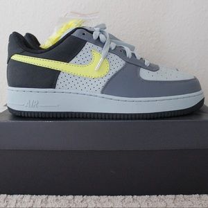 Nike Men’s Air Force 1 Low Premium - Gray(Size 11)